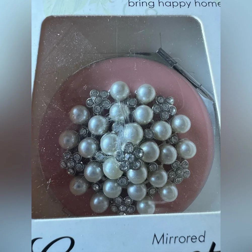 NEW Jessie Steele Mirrored Compact Pink Pearl Design NIB Dual Mirror